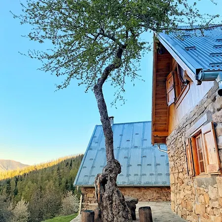 Chalet Du Puy Sejour Insolite Vue Panoramique