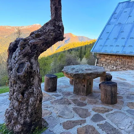 Chalet Du Puy Sejour Insolite Vue Panoramique Villars-Colmars