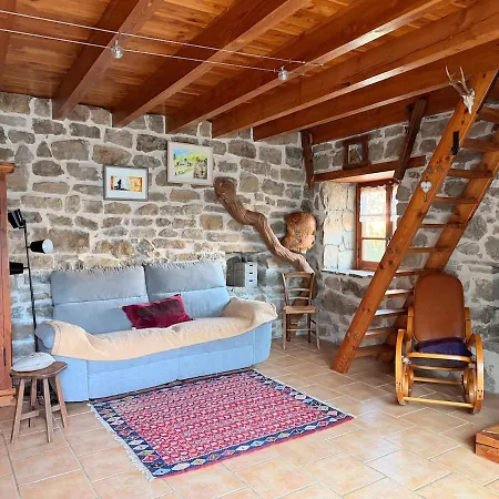 Du Puy Sejour Insolite Vue Panoramique Chalet *